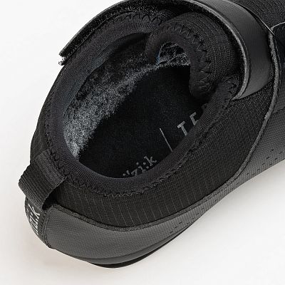 Превью  Велоботинки для кросс-кантри FIZIK Terra Artica GTX Black/Black
